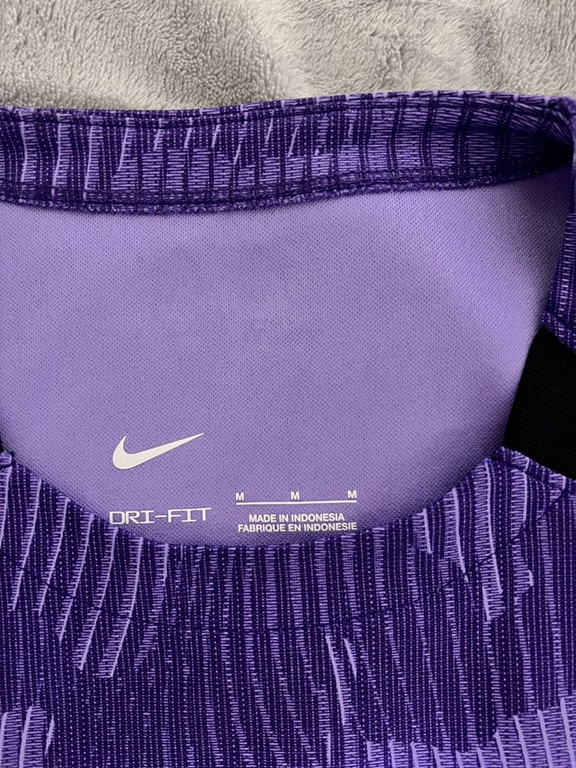 リバプール DRI-FIT パープルシャツ M ダルウィンヌニェス
