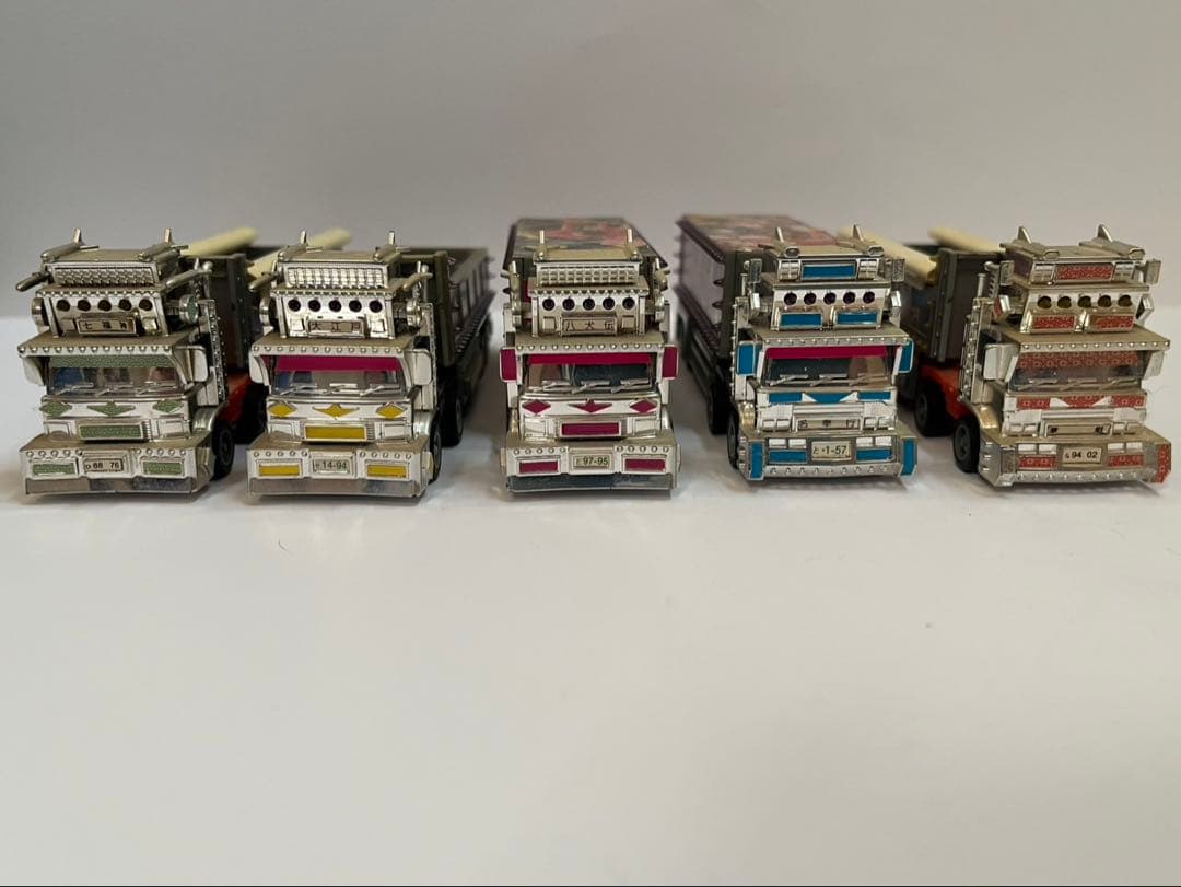 レトロ デコトラ チョロQフルセットケース付き