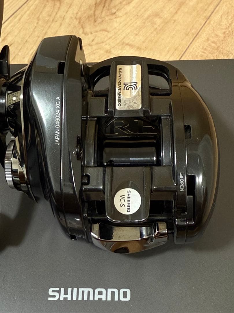 シマノ 23アンタレスDCMD XG 右ハンドル 使用一回のみ