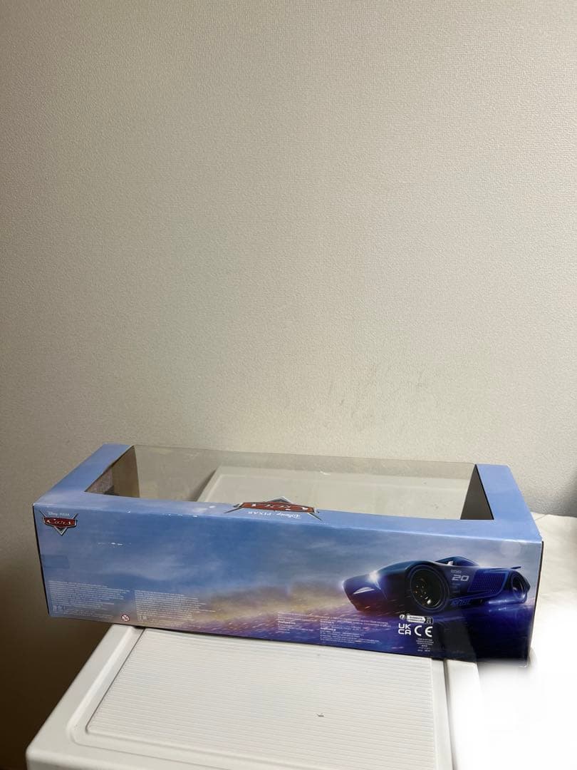 カーズ メガフィギュア20台、ディズニーストア