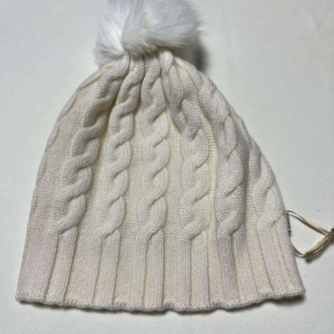 最終お値下げ中　カシミヤ100%ポンポン付きニット帽
