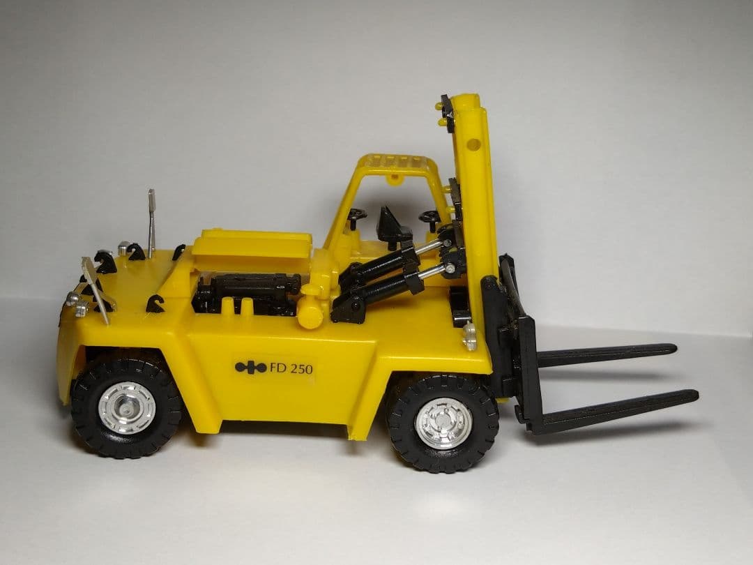 g*_様 【破損】　DELUXE BIG-1　デラックスビッグワンガム　カバヤ