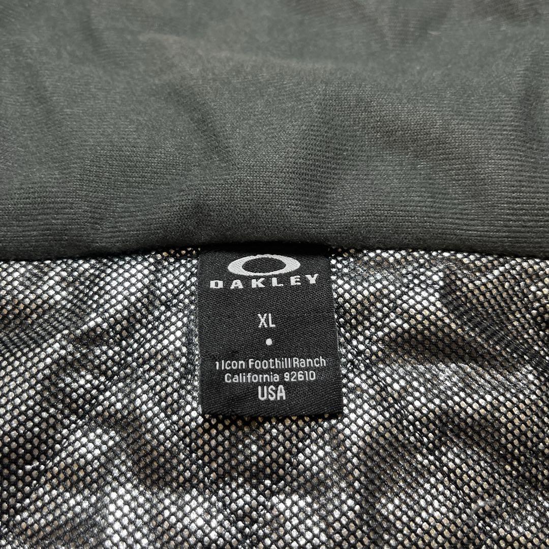 【美品】オークリー　ベンチコート　バックロゴ　ブラック　XL