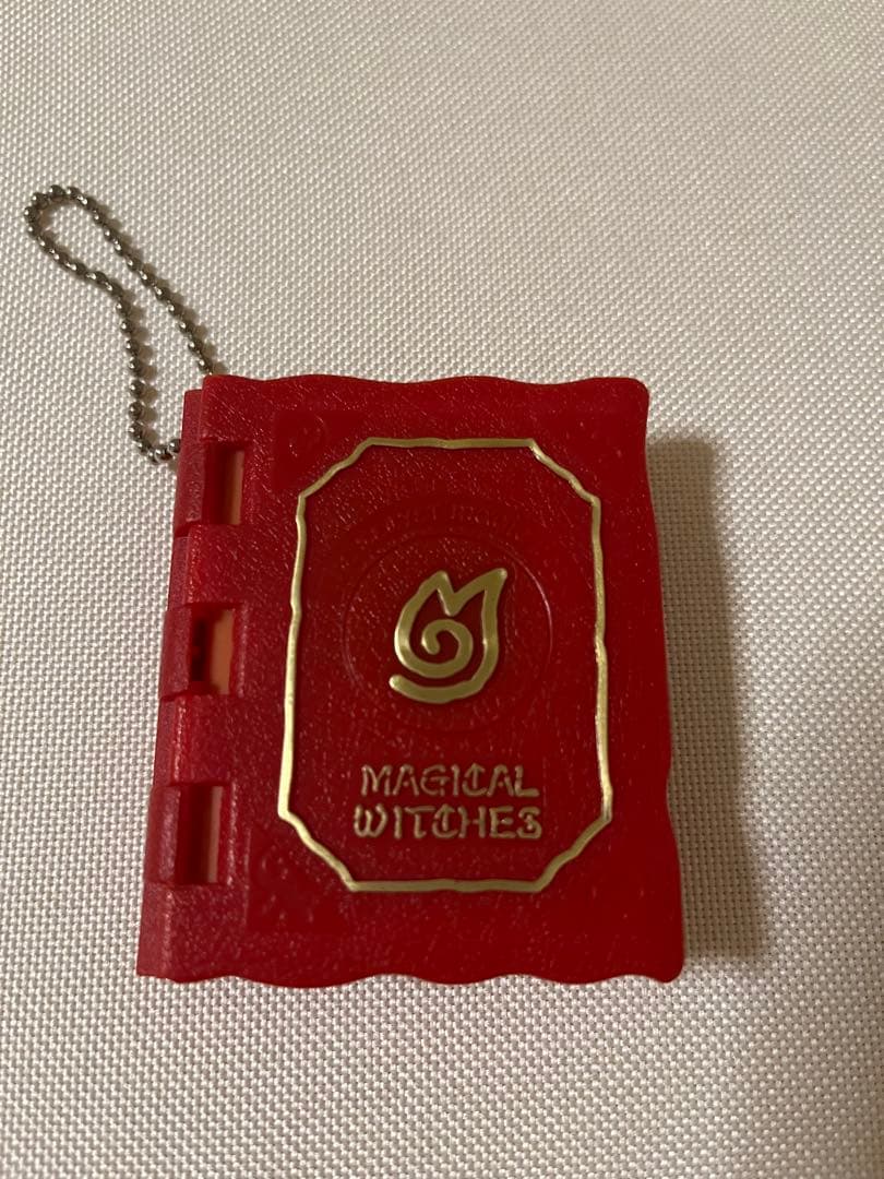 【動作確認済】マジカルウィッチーズ　バンダイ　火の魔法使い　エネルージュ　レア