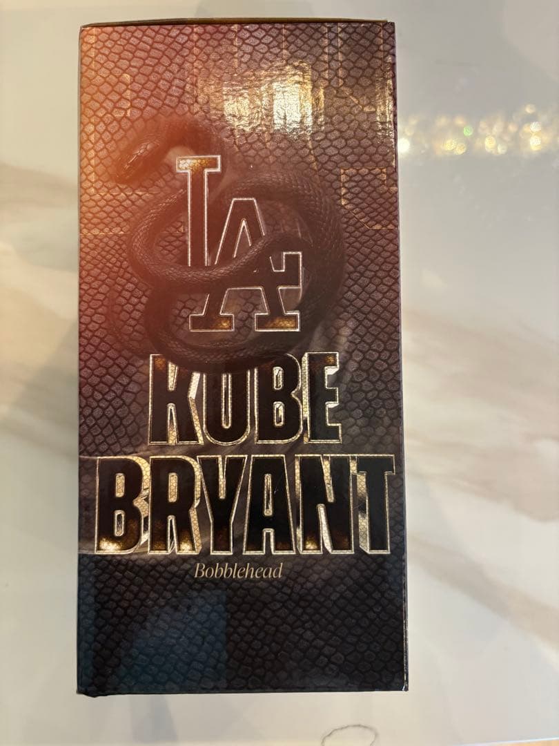 【未開封】Kobe Bryant ボブルヘッド 8/8 Dodgers