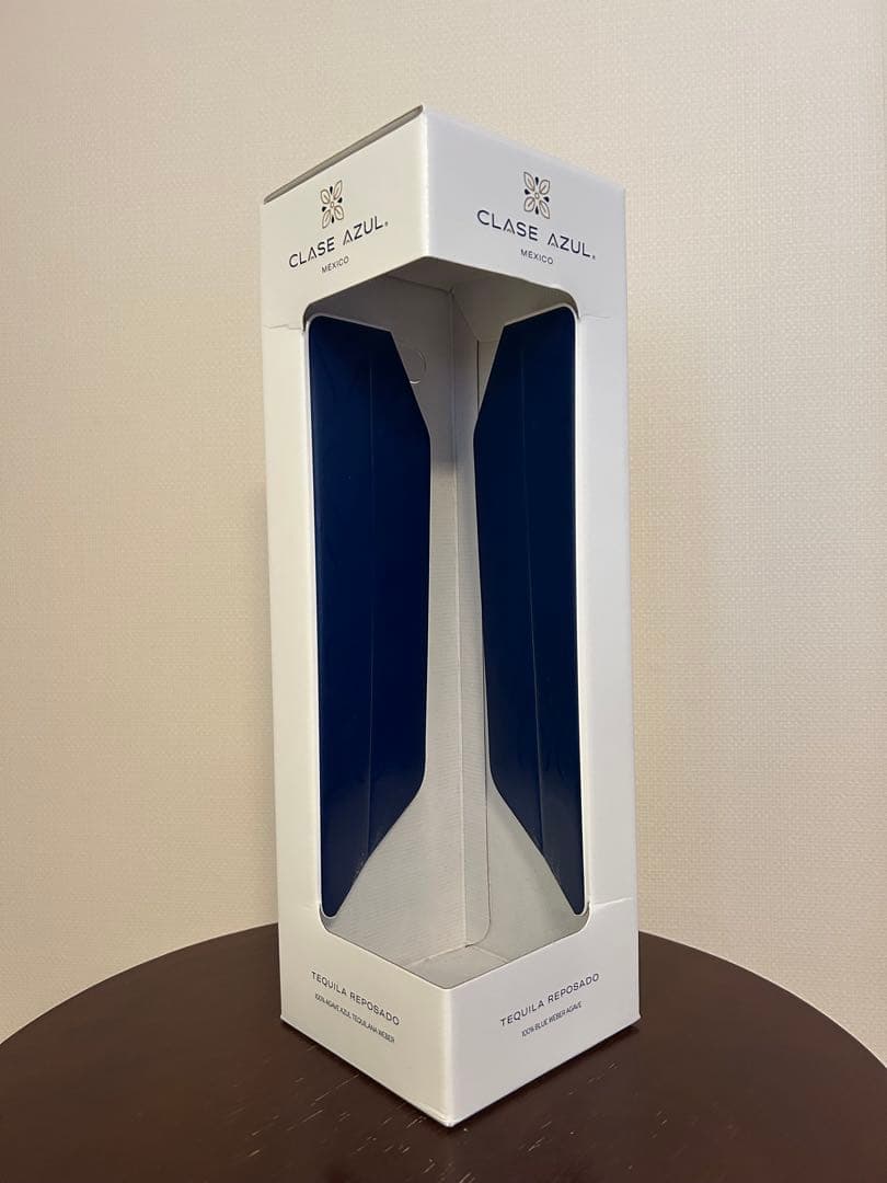 【新品未開封】『クラセ・アスール レポサド 750ml』陶器ボトル　箱付