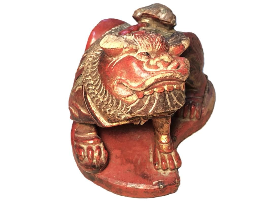 【 木彫金朱漆塗玉獅子 】　江戸時代