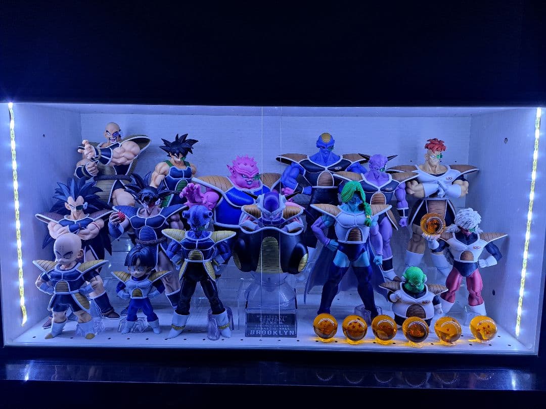 ドラゴンボールフィギュア　まとめ売り　フィギュアケース付き