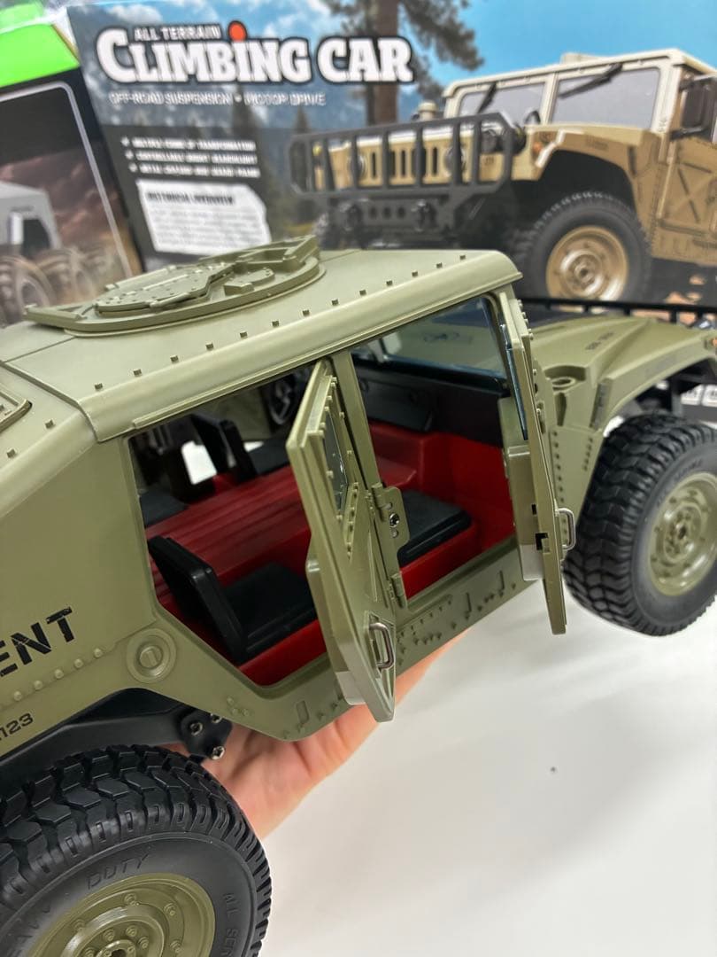 戦車 大型 ラジコン オフロード ミリタリー RCかー 人気 34cm 4WD