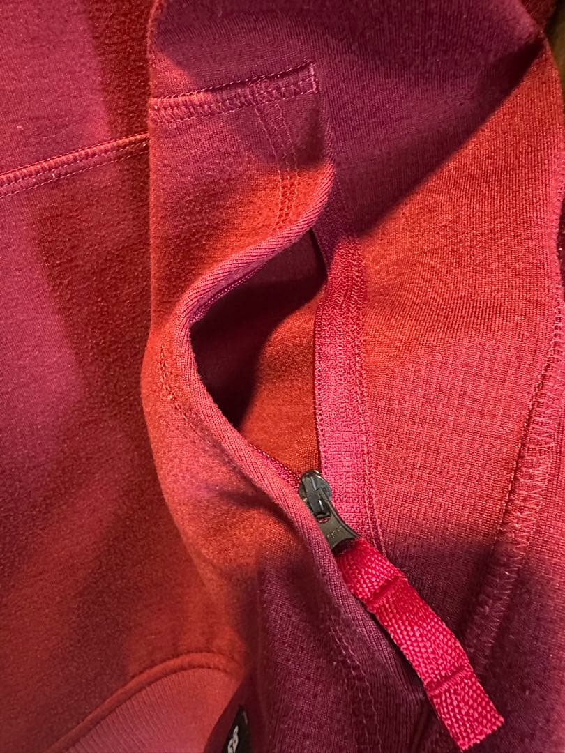 NIKE SBレーションプルオーバー ナイキ スノーボードウェア