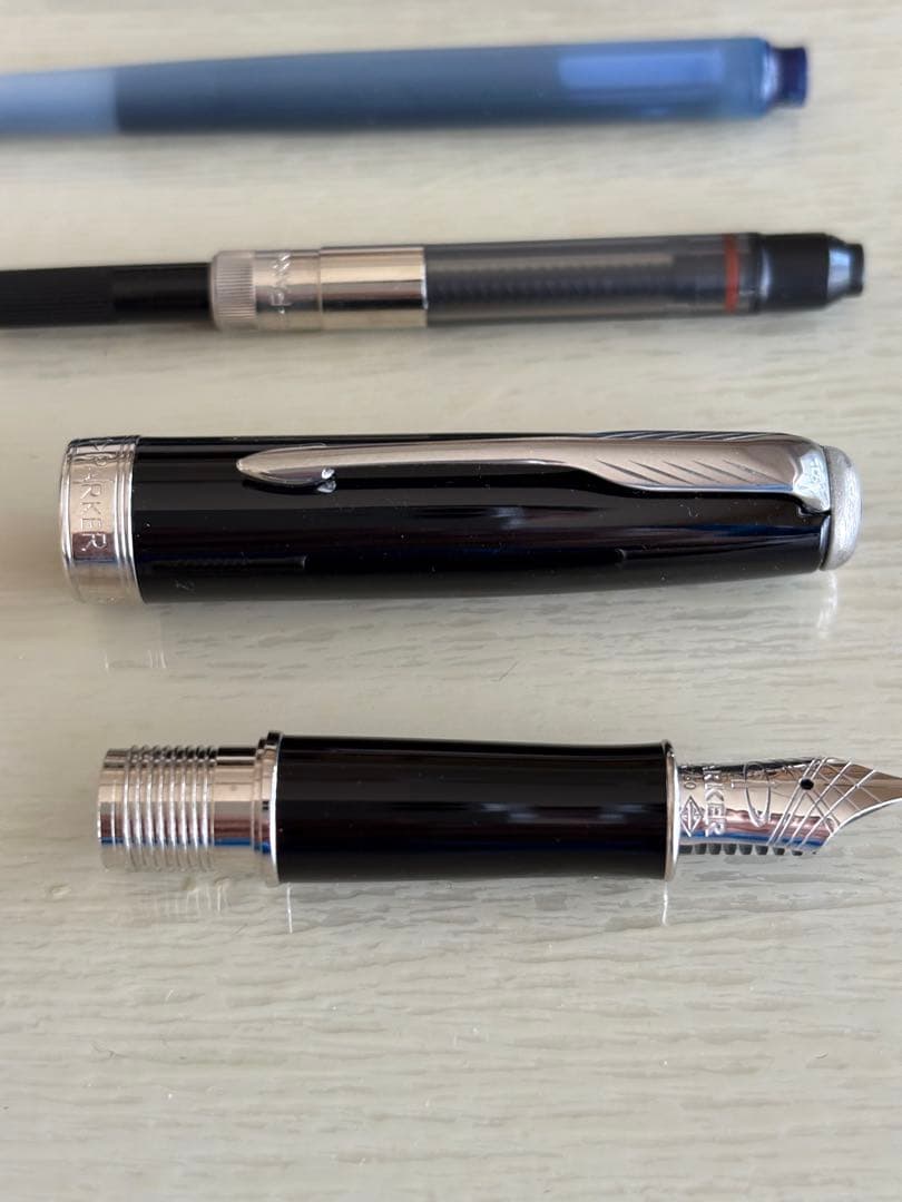 Parker 万年筆セット 黒色 インクカートリッジ付き