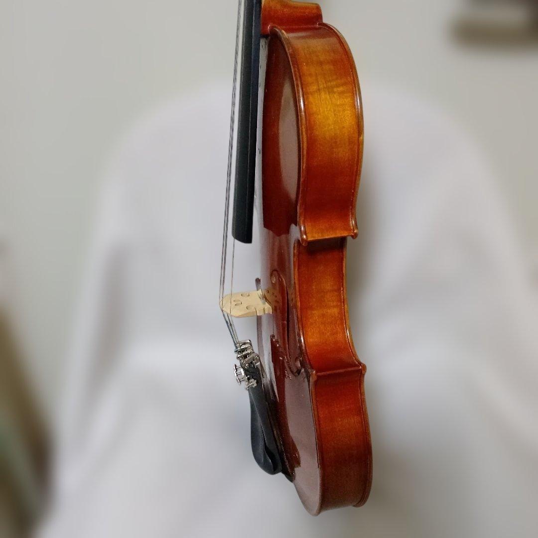 ♥値下しました♥スズキバイオリン♥サイズ4/4♥品番200♥美品♥弓ケ―ス松脂付