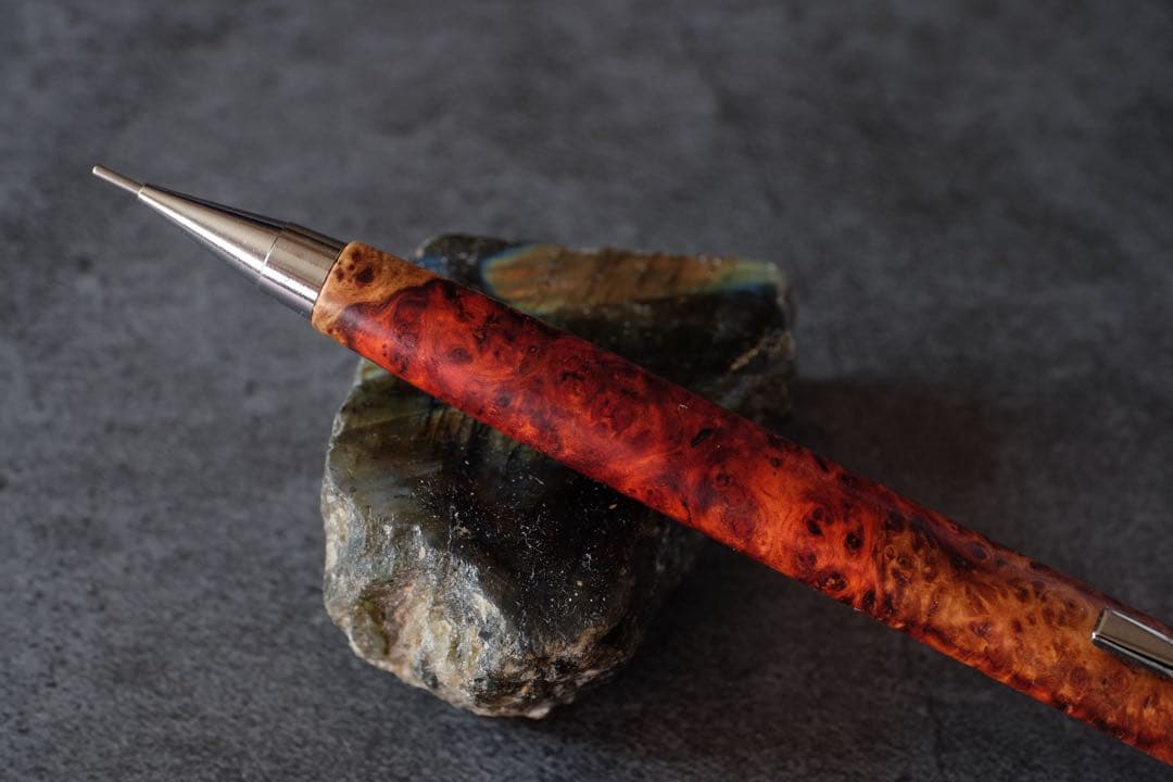 PG5木軸カスタム0167　高村杢工房 製図用シャープペンシル　花梨瘤極上の紅白