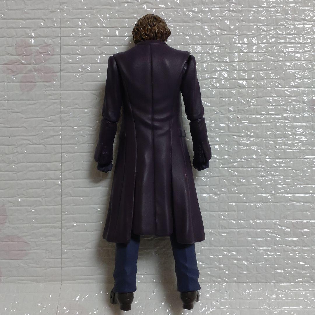 S.Hフィギュアーツ 　ジョーカー( The Dark Knight)