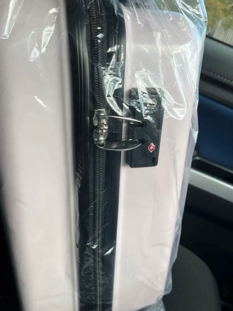 ハローキティ キャリーケース ピンクチェック