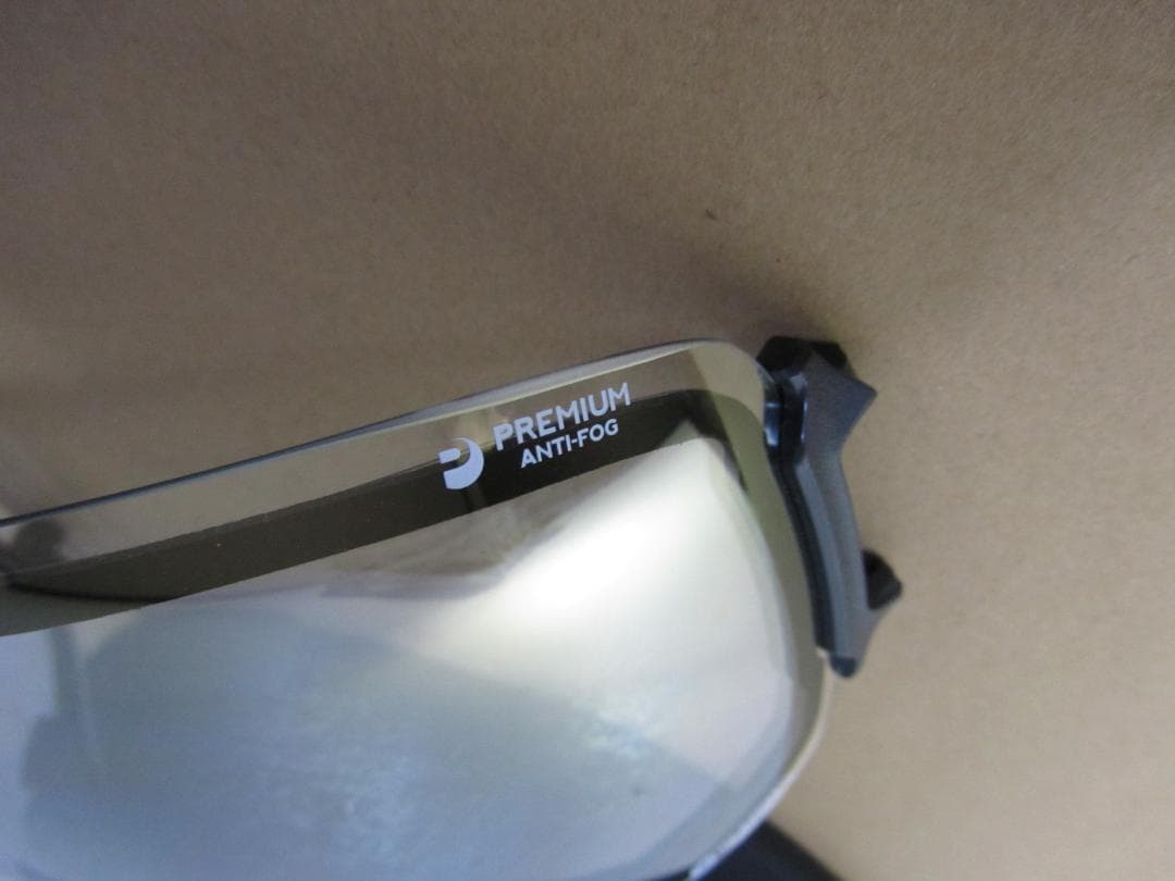 DICE BANK　ダイス　バンク　調光レンズ　ゴーグル　レンズと専用ケース