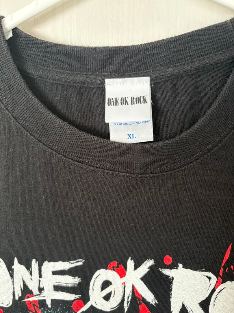 ONE OK ROCK◇ LUXURY DISEASE Tシャツ　XLサイズ