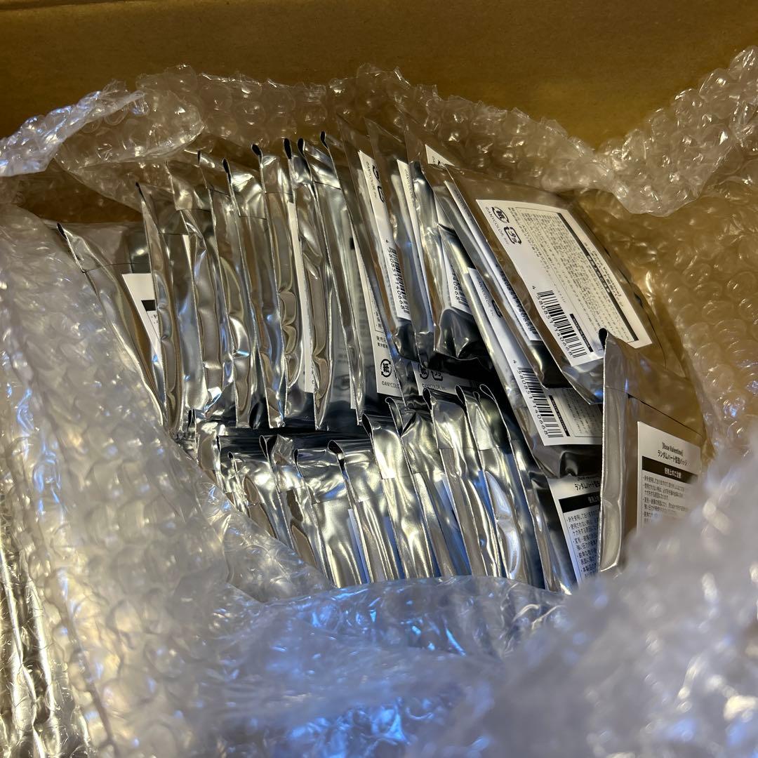 未開封40個　【Rose Valentine】ランダムハート型缶バッジ