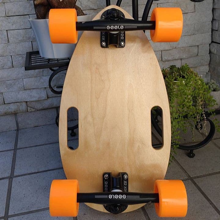 【新品・未使用 】スケートボード コンパクトボディ　ミニスケボー