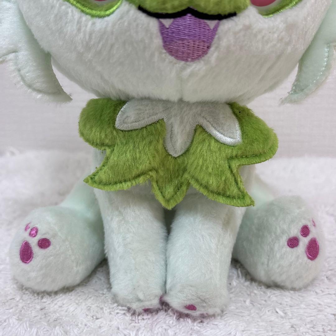 ポケットモンスター なでてみつめてぱちくりニャオハ