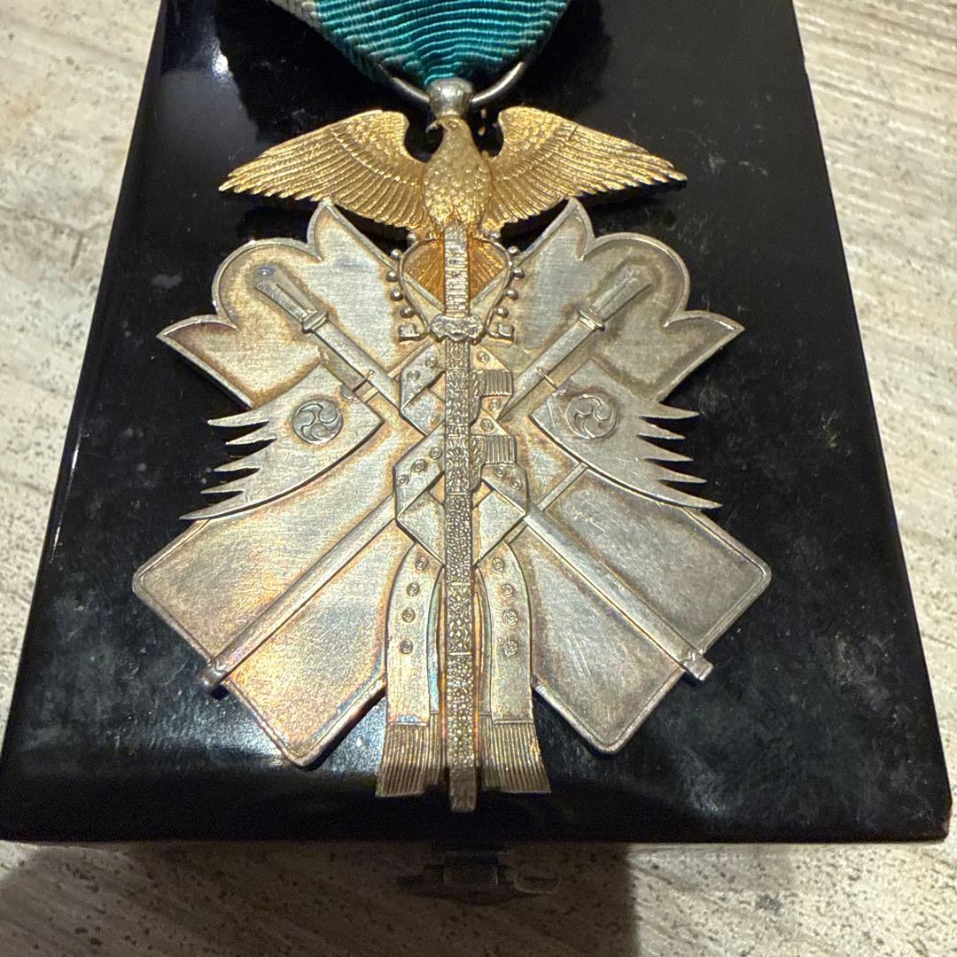 勲七級金鵄勲章勲章