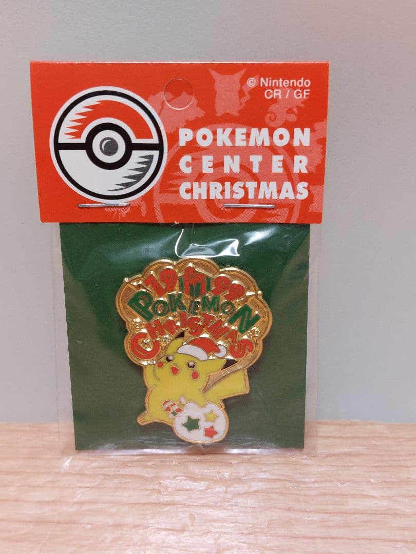 ポケモンセンター　クリスマス　ピカチュウ　ピンバッジ