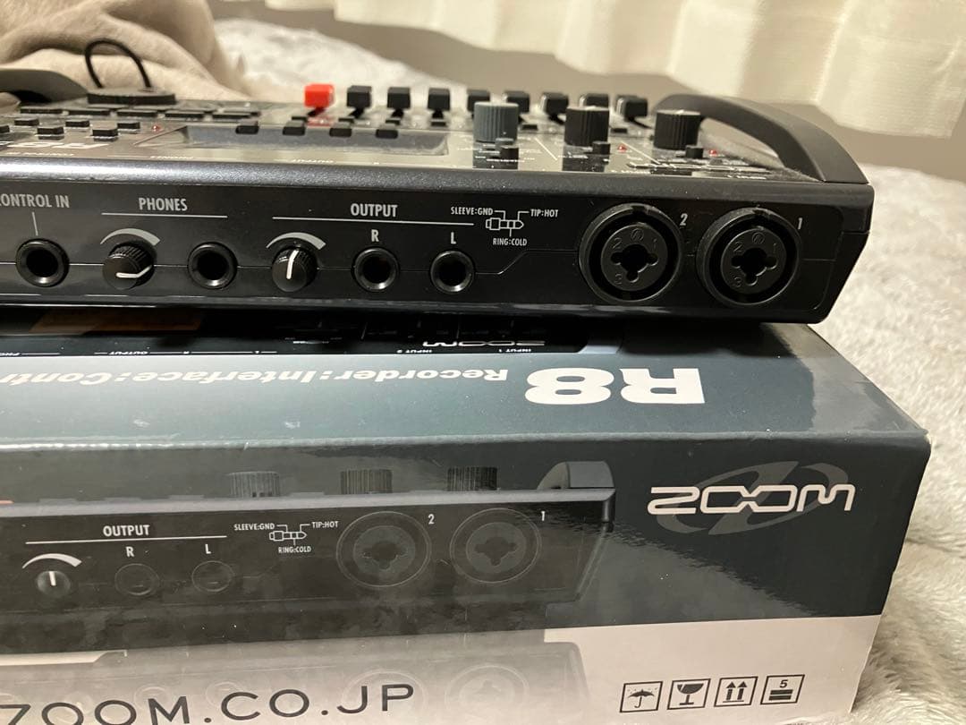 【美品】ZOOM R8 ★32GB SDカード付 / MTR・IF