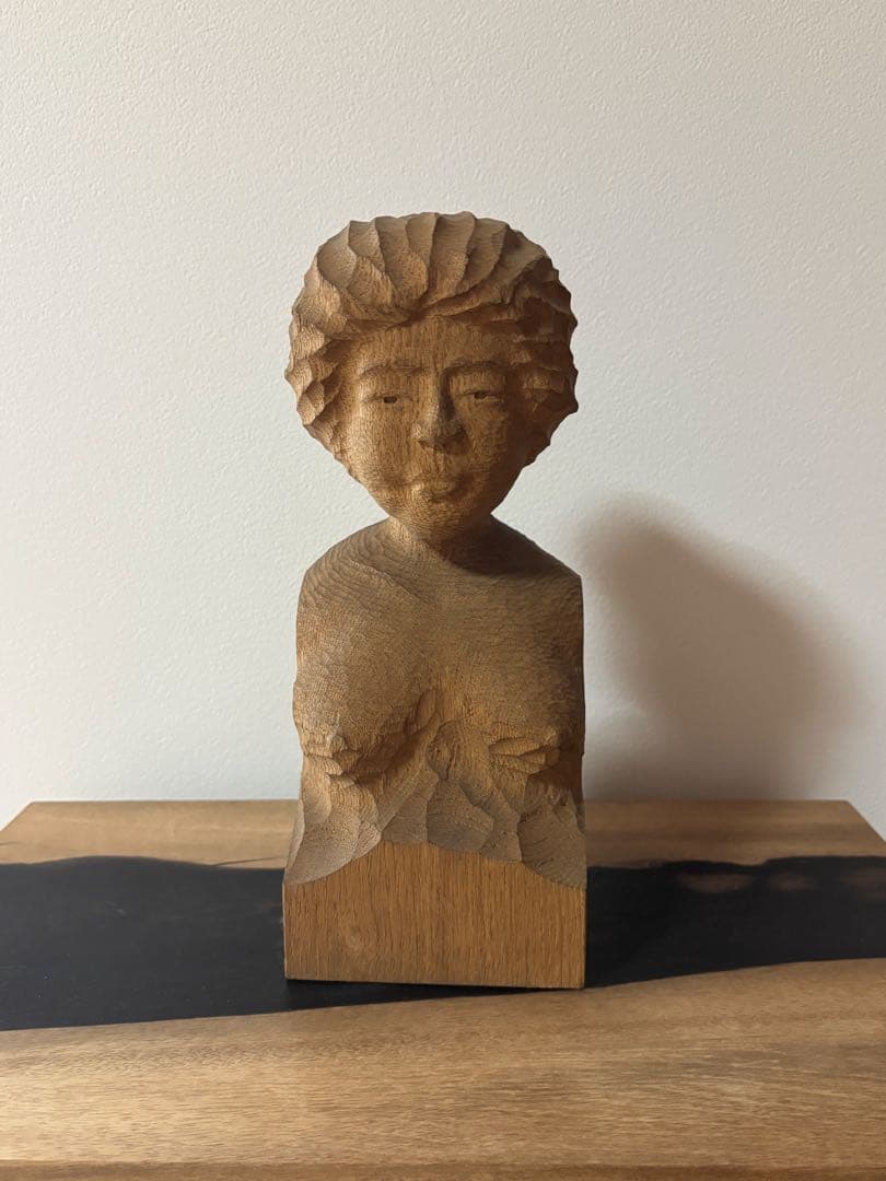 ☆セール中　アンティーク木製 彫刻 人物像 約20cm