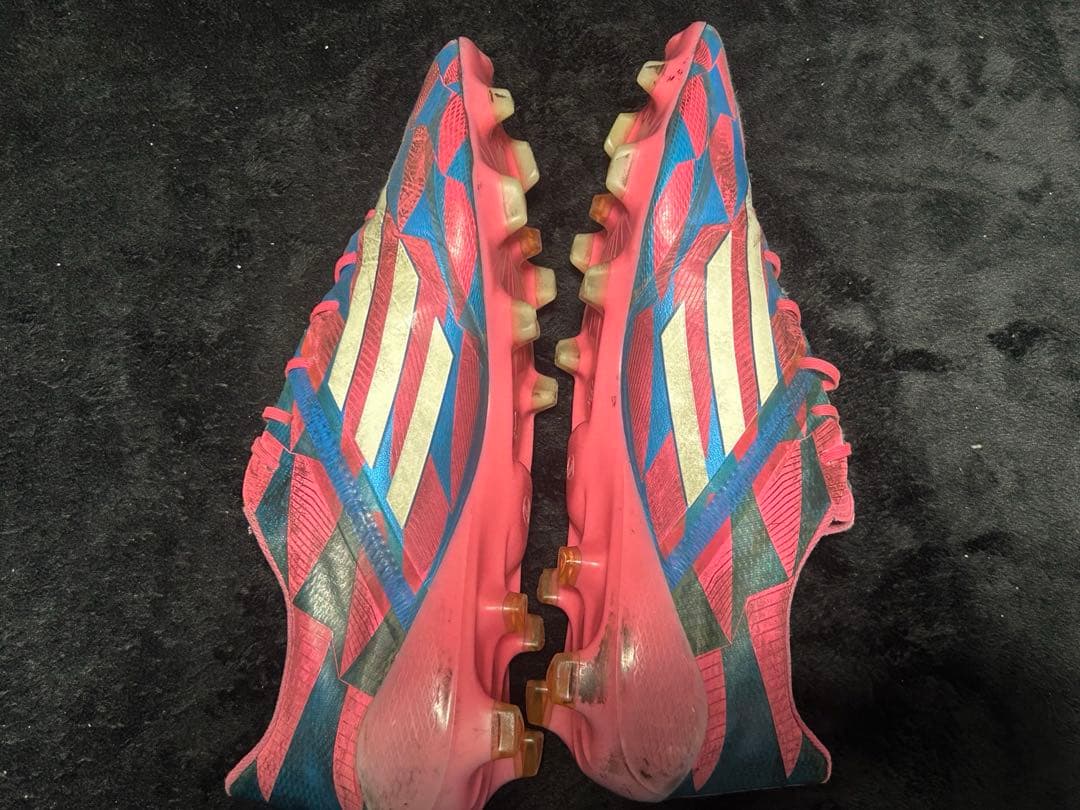 adidasサッカースパイク adizero f50 廃盤モデル