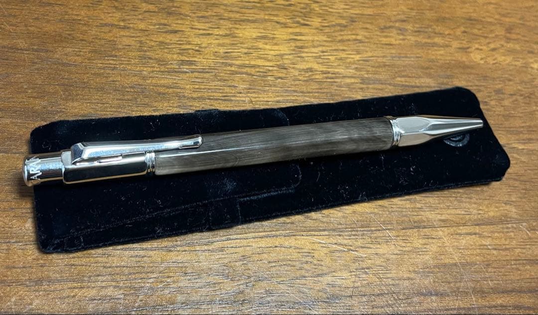 カランダッシュ　バリアスシリーズ　ボールペン　ゼブホーン　黒