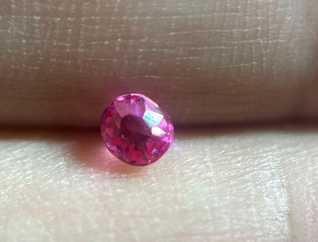 天然アヤナスピネル 0.320ct