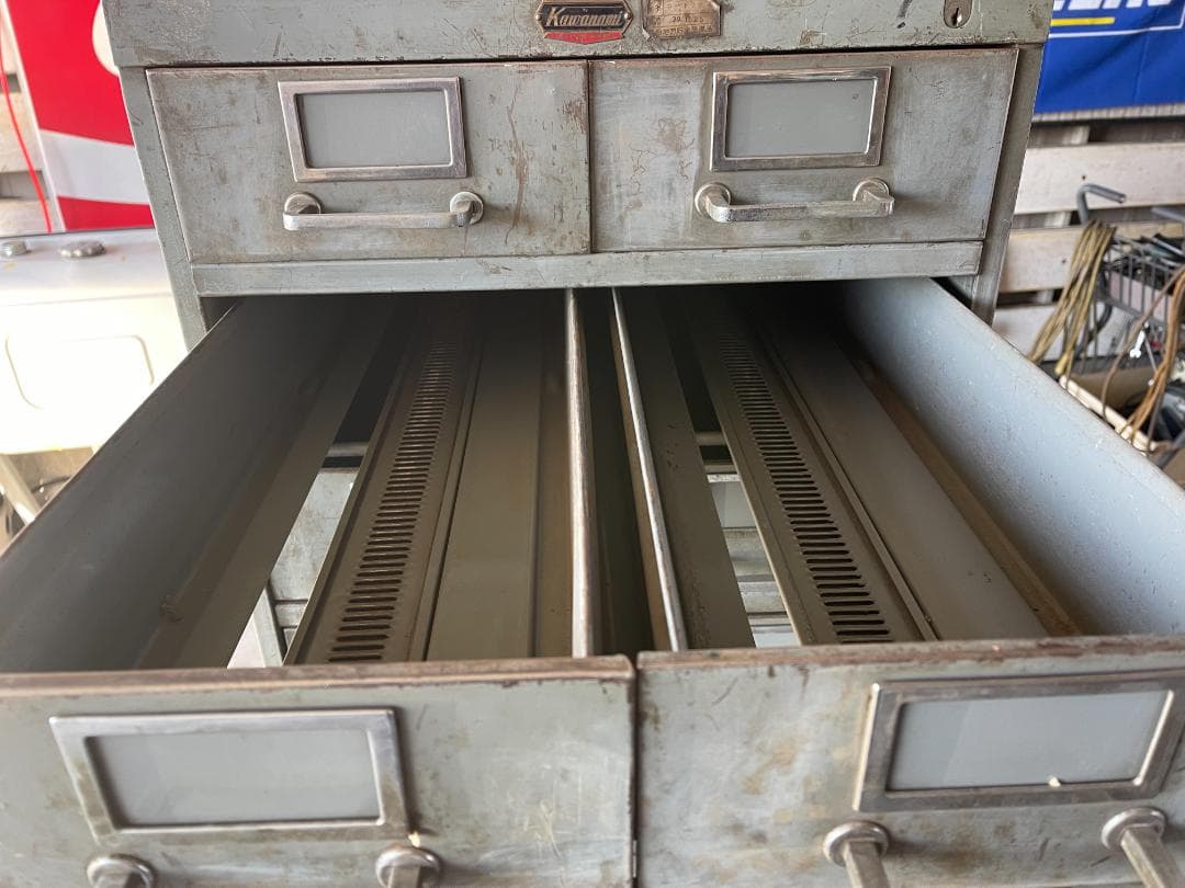 ❤️❤️❤️引き取り限定　棚 スチール 鉄錆物　ブロカント　多肉&セダム　古道具