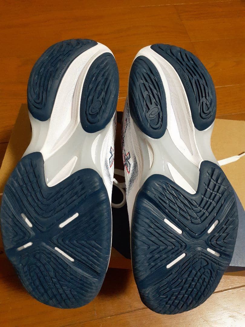 asicsバレーボールシューズ NETBURNER BALLISTIC FF 4