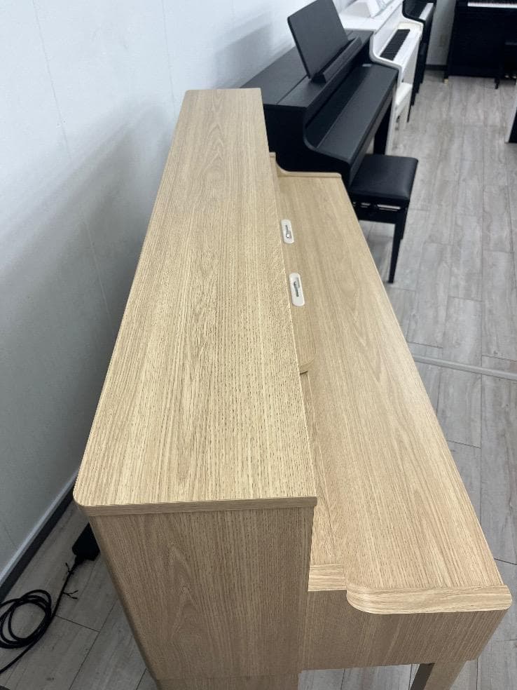 ★77383【電子ピアノ】ROLAND 　LX5LA　24年製