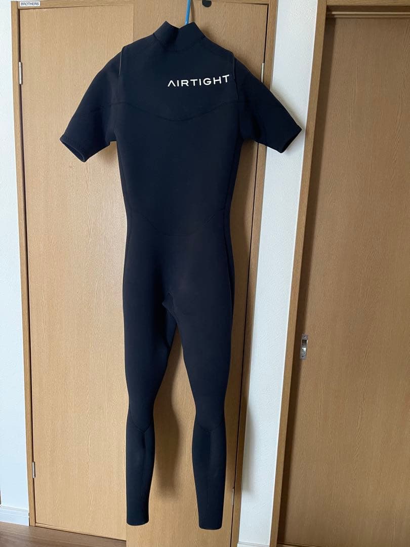 AIRIGHT ブラック シーガルウェットスーツ