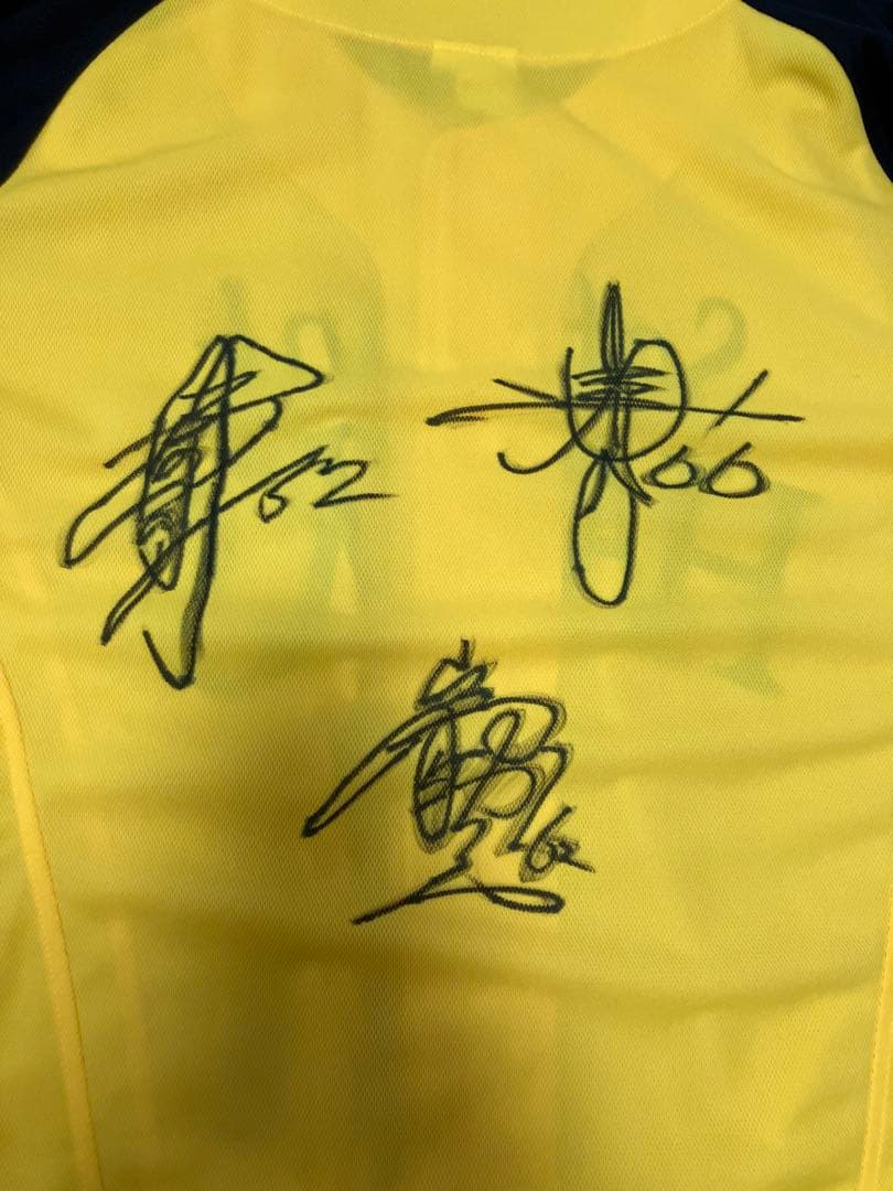 福岡ソフトバンクホークス　斉藤和巳、川崎宗則、山﨑勝己直筆サインユニフォーム