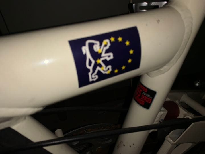 PEUGEOT プジョー　アルミ　折りたたみ自転車です。すごく重量軽いです。