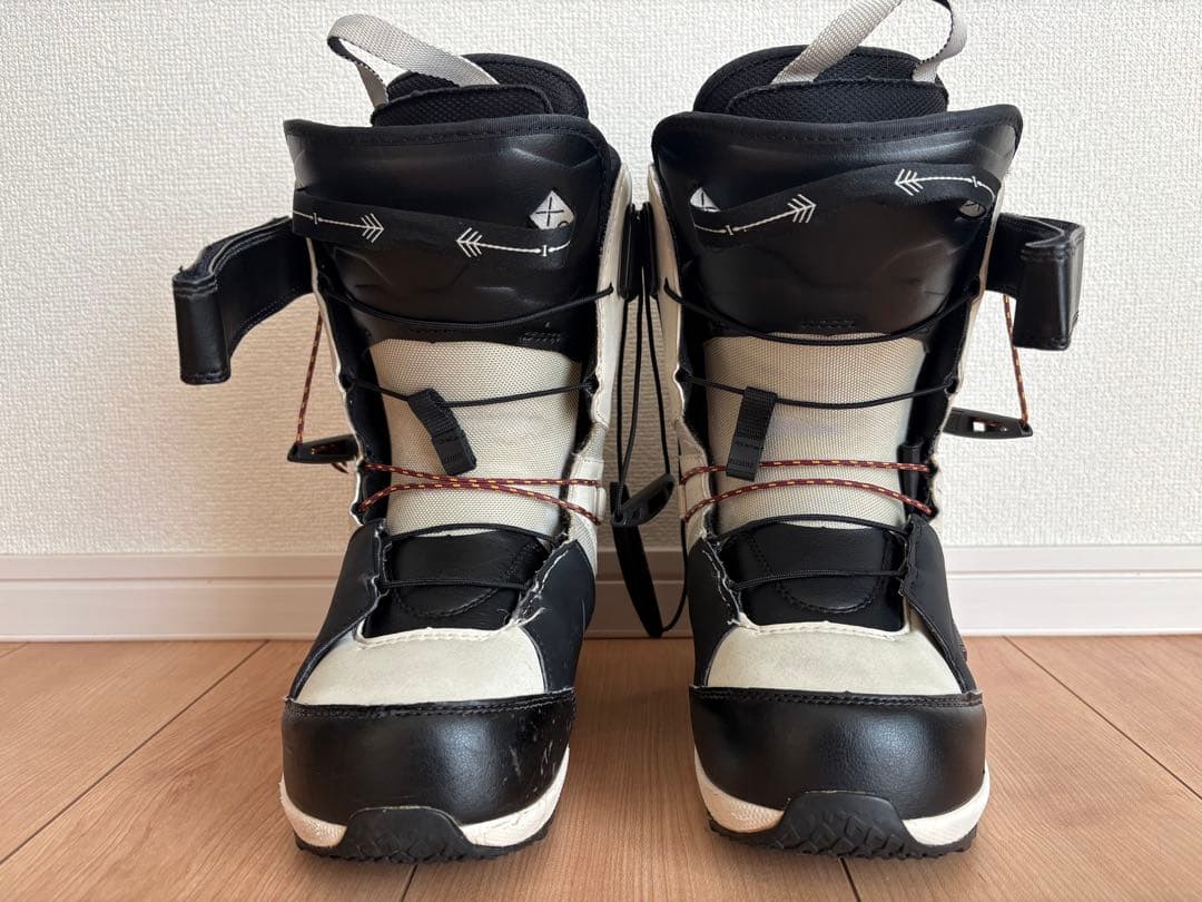 ディーラックス　エンパイア　23.5