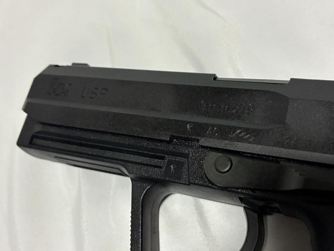 東京マルイ　ガスブローバック　H＆K　USP　18歳以上用　ガンケース付