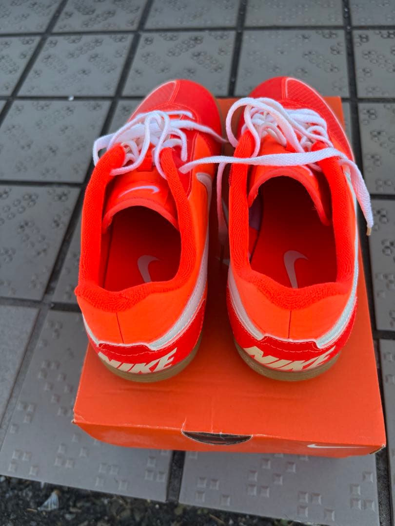 NIKE DANINHO フットサルシューズ