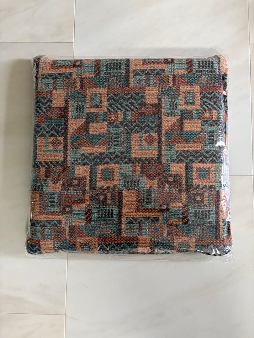 【新品】上越新幹線　E4系MAXときのシートから作られたクッション