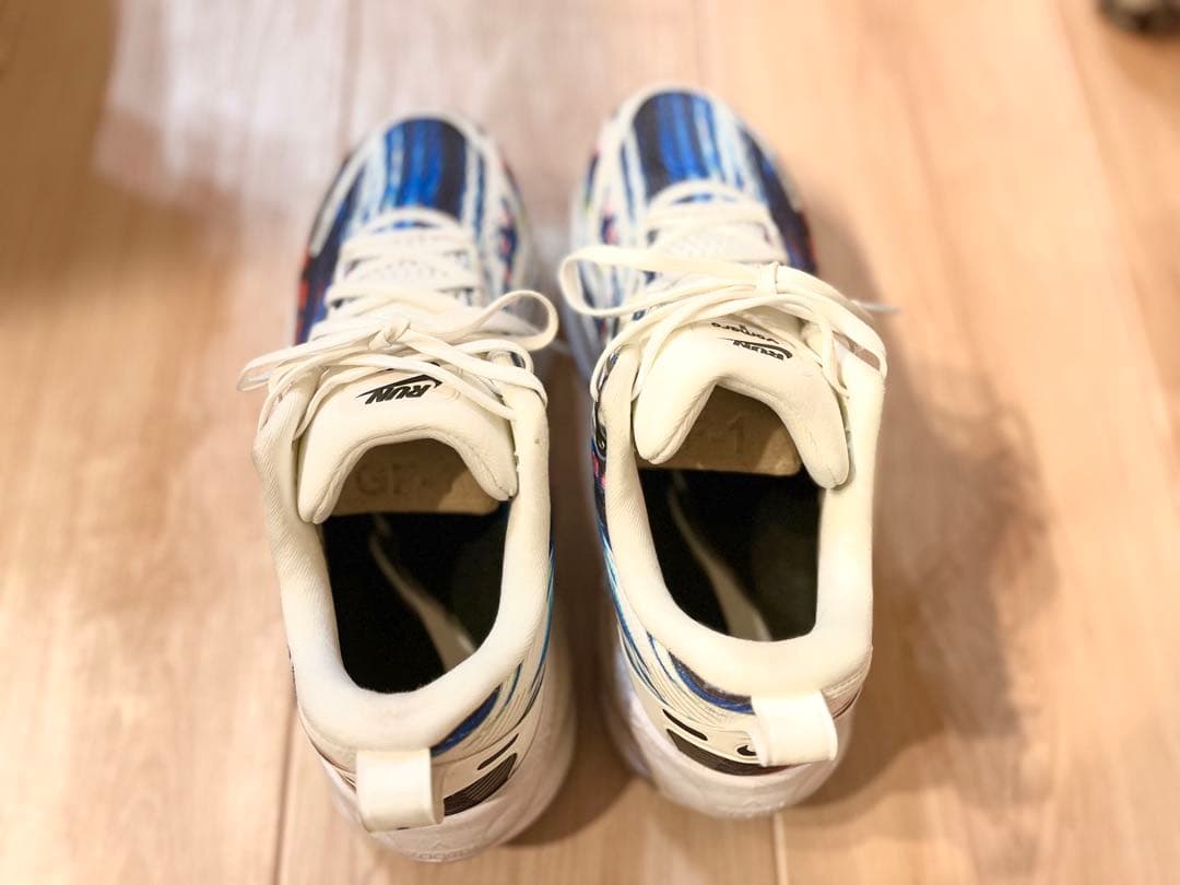 【当日または翌日発送】ナイキ ボメロ18 25.5cm 蛍光