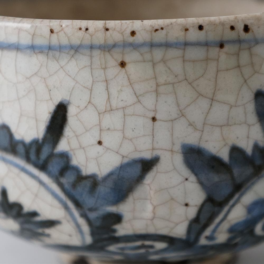 時代物 安南写 染付 花唐草文 茶碗 絞り手 茶道具 抹茶碗