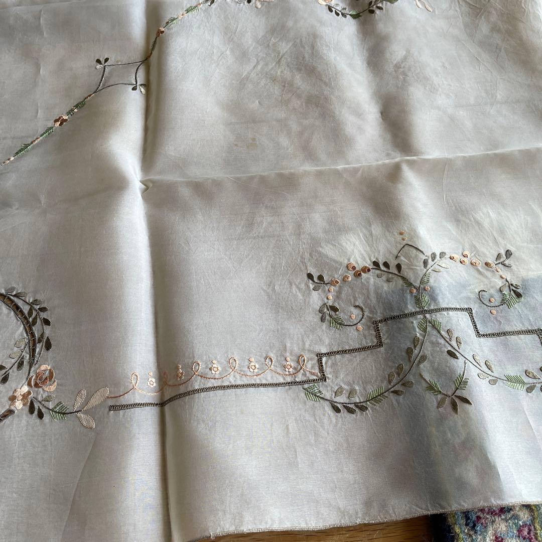 [お値下げ］シルクテーブルクロス　ナプキン6枚