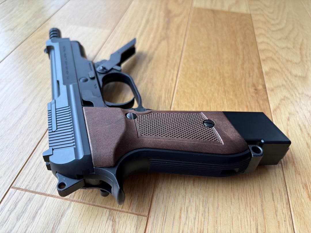 電動ガン M93R バッテリー&充電器付き