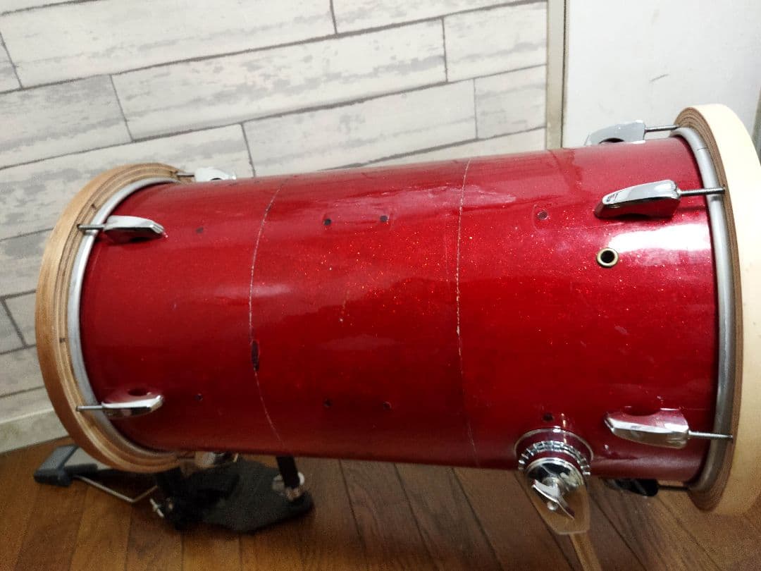 ダックス婦人　12−21.7インチ　バスドラム