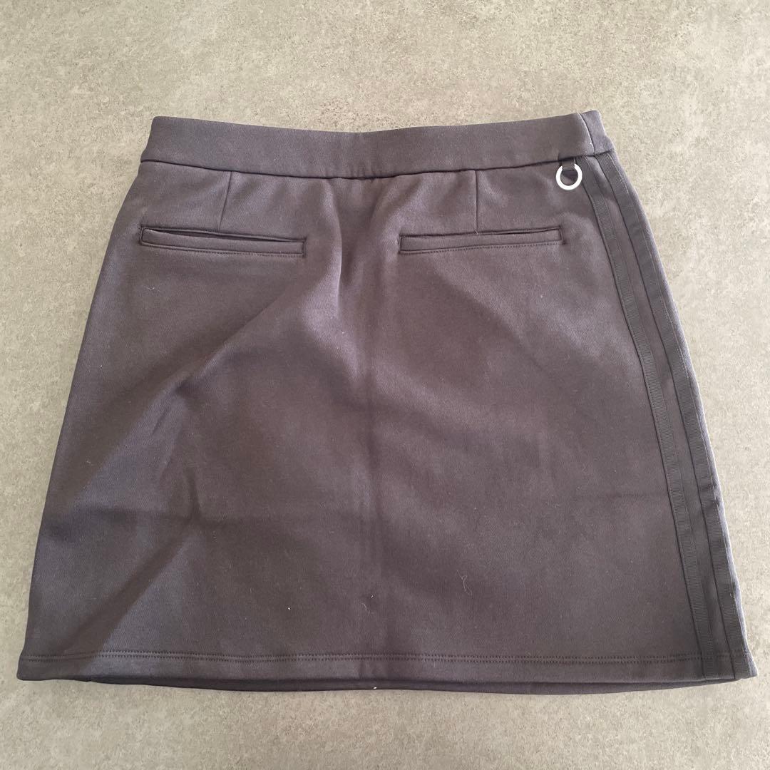 アディダスゴルフ　スウェットセットアップ　ジャケット&スカートスリーストライプス