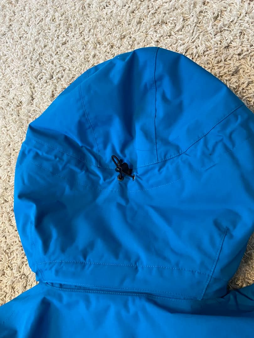 美品！ノースフェイス　キッズ　スキーウェア　140cm スキー・スノーボードに！