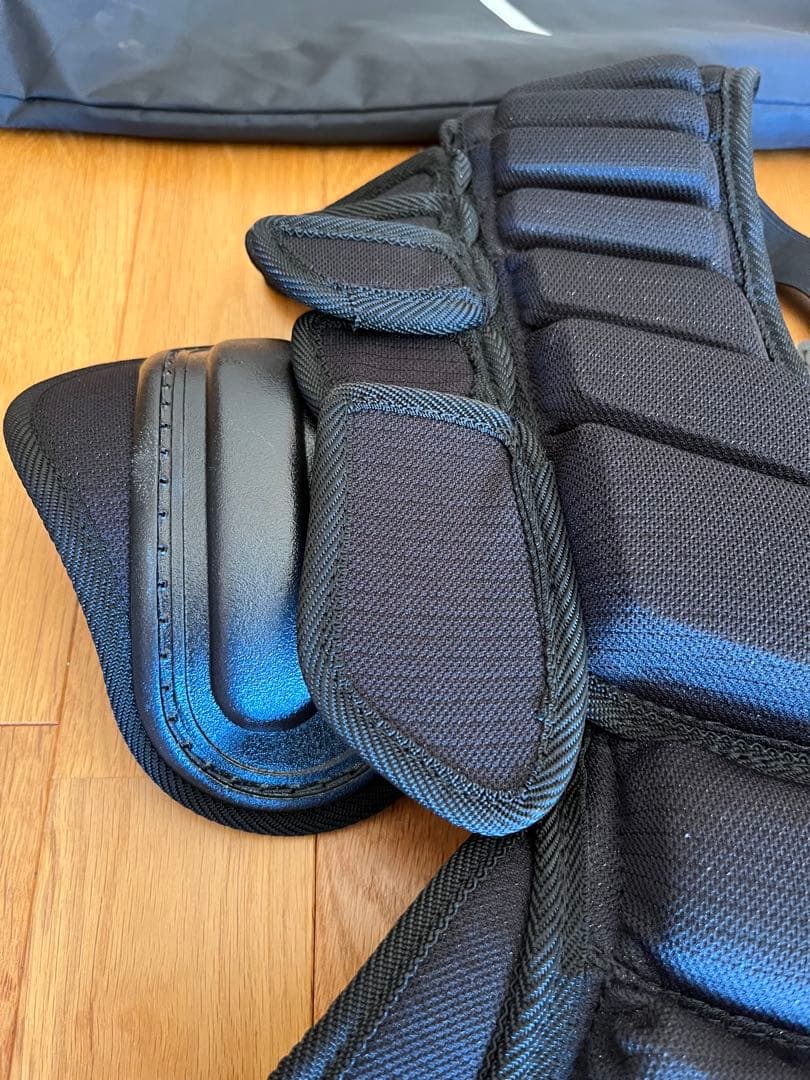 ★Mizuno 硬式・軟式兼用　審判用防具★