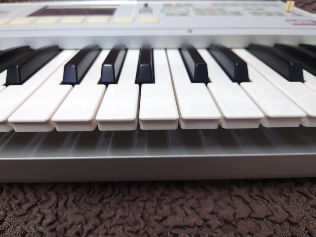 Korg M3 シンセサイザー 61鍵